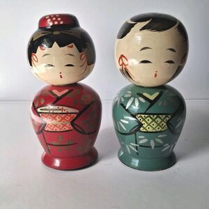 Kokeshi Salt And Pepper Shakers Kimono Wood Handpainted Handmade Vintage Japan
